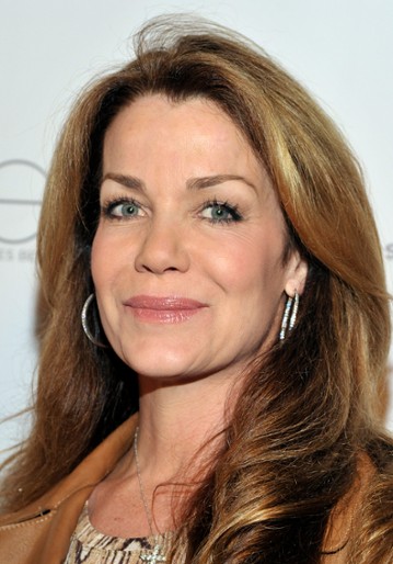 Claudia Christian / Hera / Dow&oacute;dca Amazonek Chrysanthe