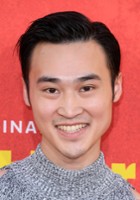Duy Nguyen / Mężczyzna