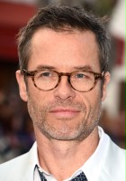 Guy Pearce / Eric