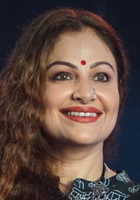 Ayesha Jhulka 