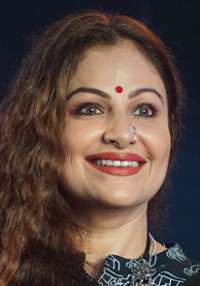 Ayesha Jhulka 