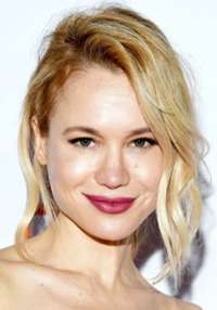 Kristen Hager 