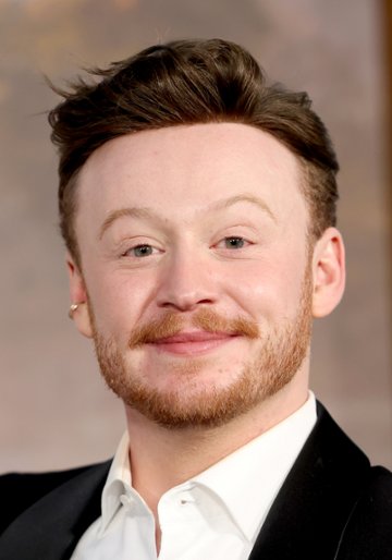 John Bell / Młody Ian Murray