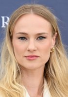 Jessica Madsen / Gunnhild