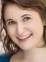 Taylor Drew / Scarlet