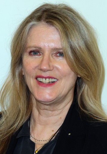 Barbara Sukowa / Ciotka Josephine