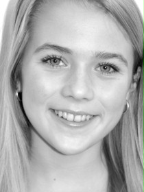 Cecilie Alstrup Tarp - Filmweb