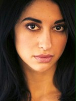 Sarena Khan / Tessa