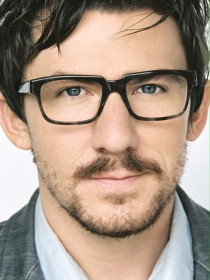 Luke Barnett / Agent specjalny FBI Toby Shaw