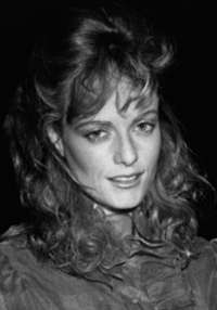 Lisa Blount 