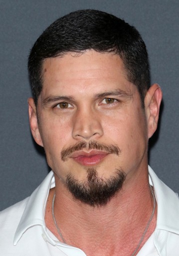 JD Pardo / Ezekiel &quot;EZ&quot; Reyes