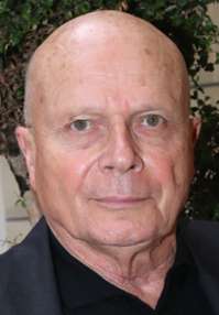 Bernard Stora 