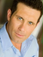 Sean Patrick Smith / 