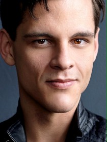 Justin Goodhand / Alex
