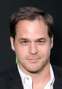 Kyle Bornheimer 