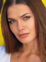 Yuliya Galkina / Jana Komarowskaja, koleżanka Nataszy