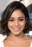 Vanessa Hudgens / Kelly