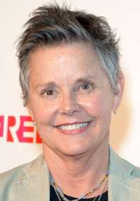 Amanda Bearse 