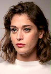 Lizzy Caplan