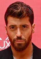 Can Yaman / Yalın Aras