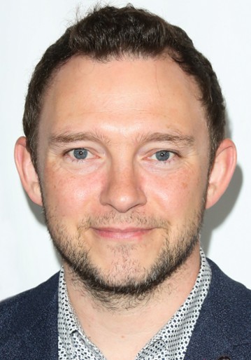Nate Corddry / Larry