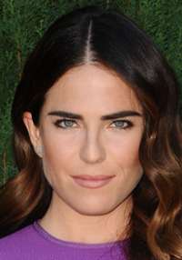 Karla Souza 