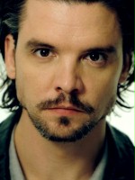 Andrew Lee Potts / Connor Temple