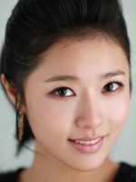 Ji-eun Oh / Eo-Young Joo, dziewczyna Yi-Sang