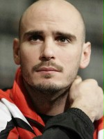 Kelly Pavlik / 