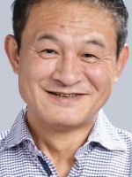 Akio Chen 