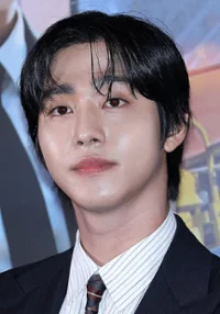 Hyo-seop Ahn 