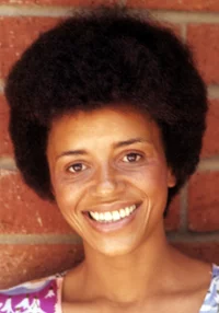 Janet MacLachlan 