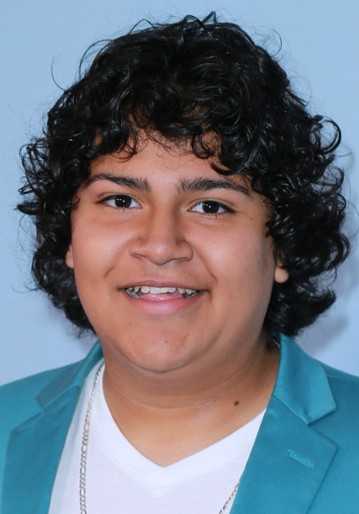 Juliocesar Chavez / Giggles