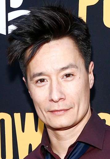 Matthew Yang King / Dorosły Liang / Renshu / Młody mężczyzna / Gospodarz