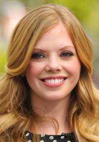 Dreama Walker 