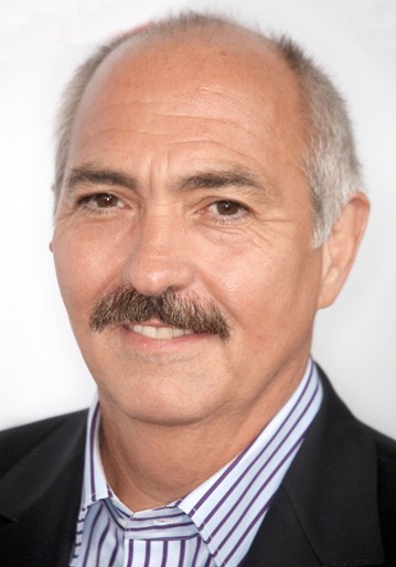 Miguel Sandoval / Thomas Kinsey