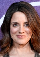 Alanna Ubach / Amy Hobbs