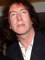 Simon Carmody / Dziennikarz
