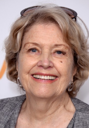 Anne Reid / Pani Denham