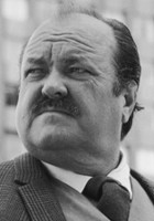 William Conrad / Frank Cannon