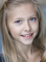 Lily Laight / Młoda Therese