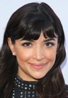 Hannah Simone / Amber