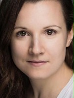 Cassandra Bond / Suzy