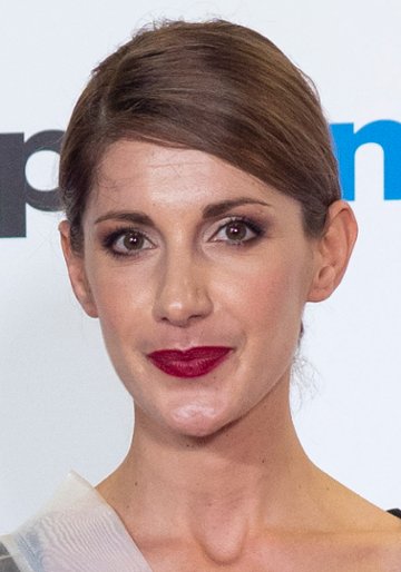 Nina Zanjani / Lisa