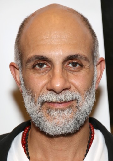 Anthony Azizi / 
