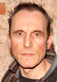 Julian Bleach 