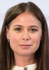 Maura Tierney 