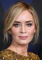 Emily Blunt / Lily Houghton