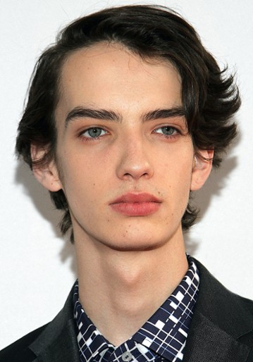 Kodi Smit-McPhee / Nicholas Ravenscroft