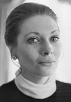 Hildegarde Neil / Barbara Kirstenburg